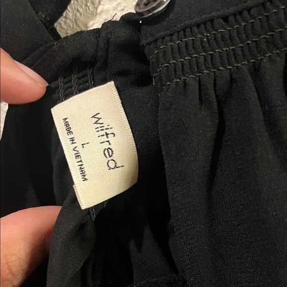 Wilfred Candence Black Halter Tie Back Tank Women’s Large - Picture 3 of 4